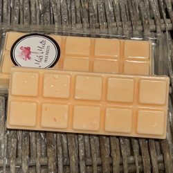 Peach sparkling wine