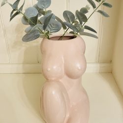 Kneeling nude body vase (22cm)