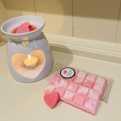 Pink tulip and white jasmine wax melt bar