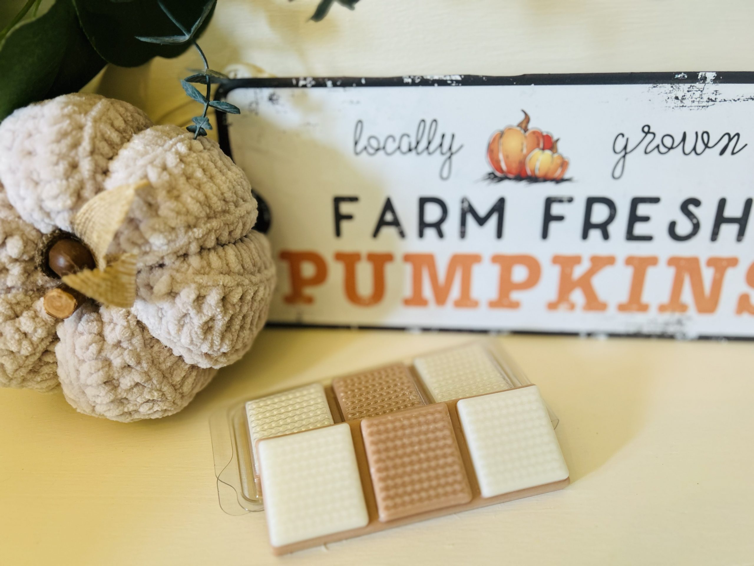 Cosy cabin knit style snap bar - Image 2