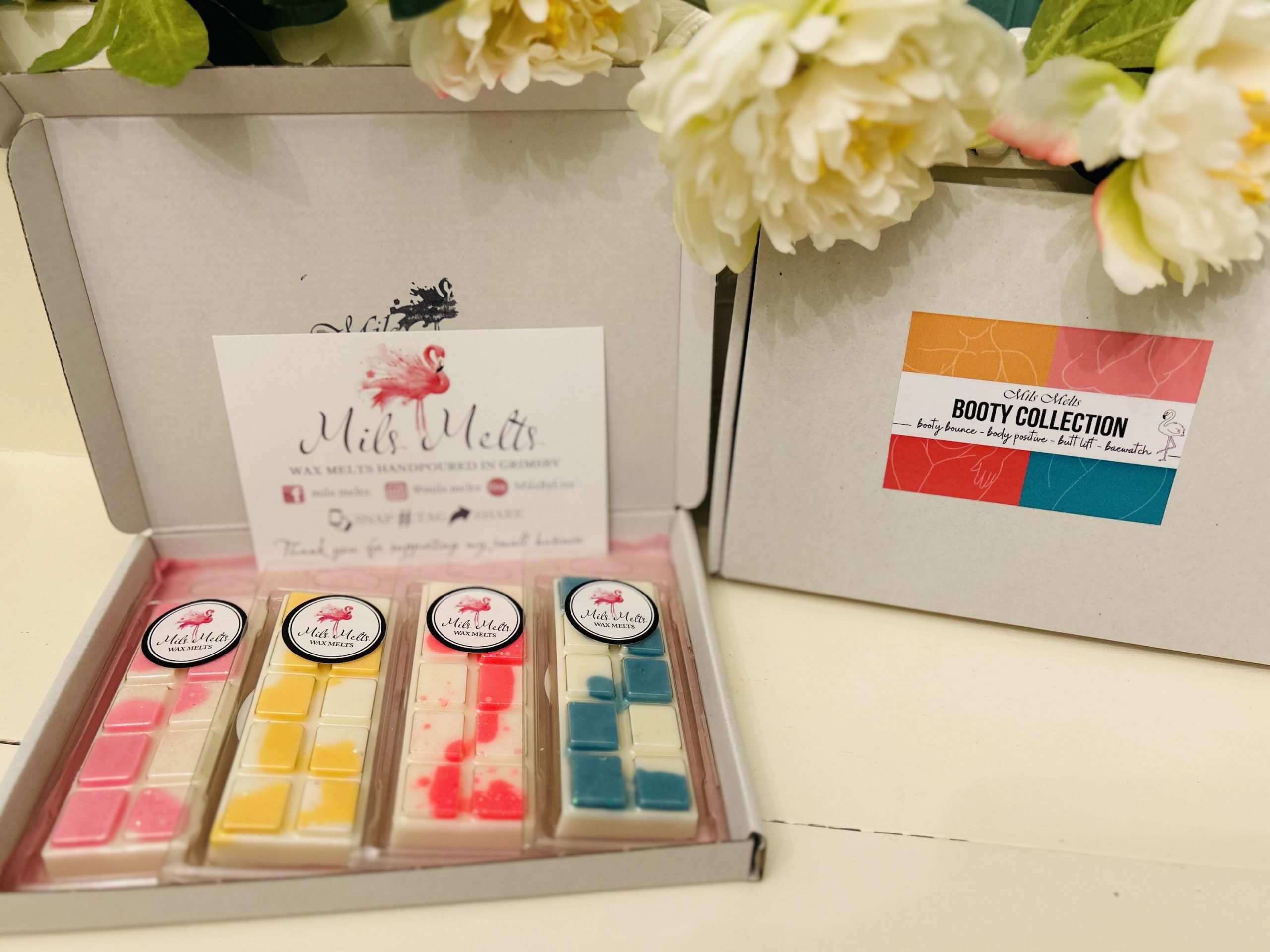 Sol de jeneiro Brazilian bum bum inspired gift box