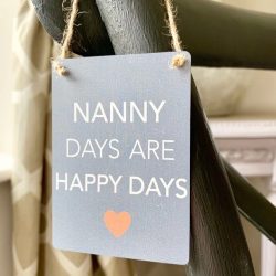 Metal sign ( nanny )