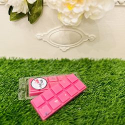 Blackcurrant and rhubarb flower snap bar