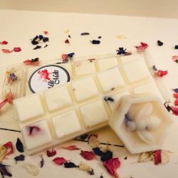 Pink peony and wild raspberry snap bar