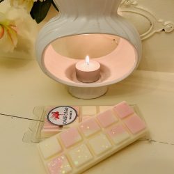 Pink Vanilla and coco blossom snap bar