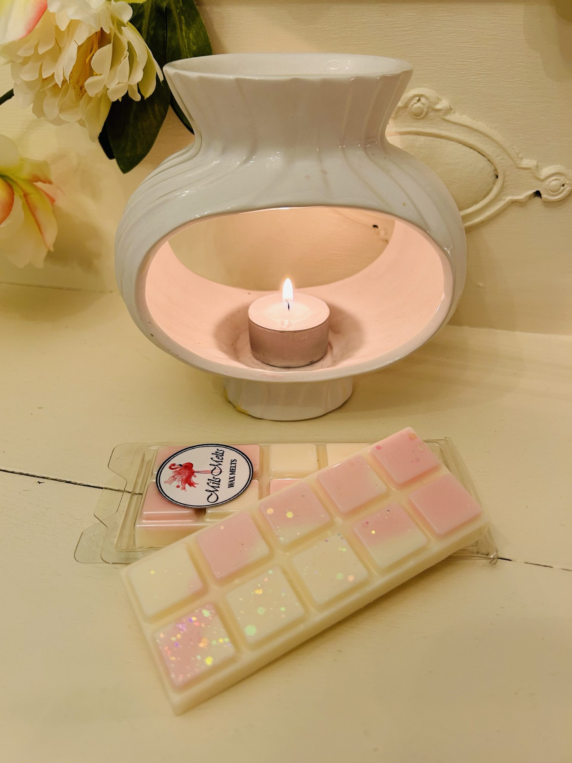 Pink Vanilla and coco blossom snap bar