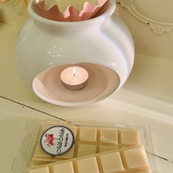 Golden orchid snap bar