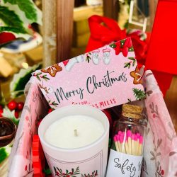 9 cl 75g cranberry luxury candle box