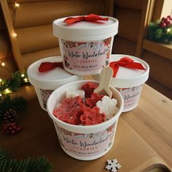 Festive cranberry scoopie